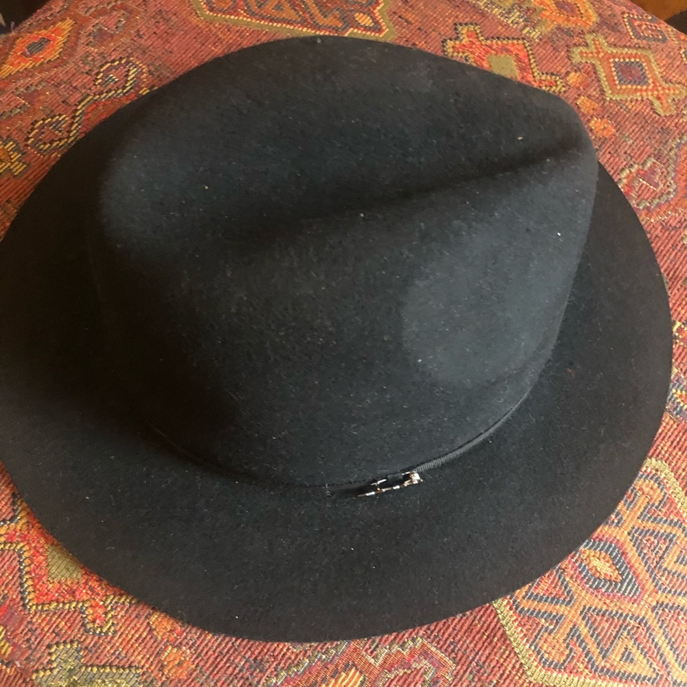 Madison Scotch Black Hat